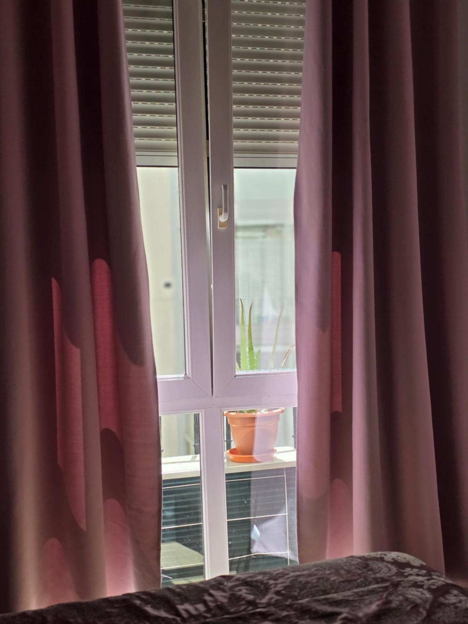 Hostal Santa Ana Colors Madrid Eksteriør billede