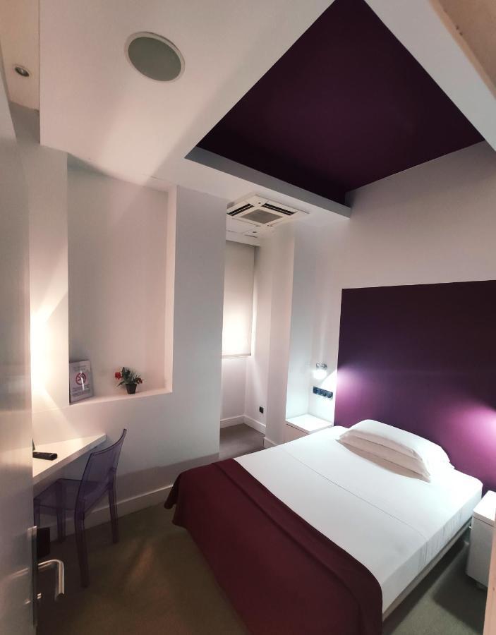 Hostal Santa Ana Colors Madrid Eksteriør billede